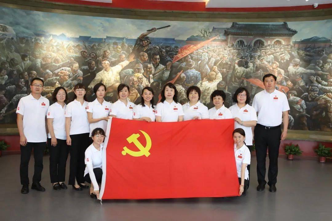 逃出上锁的现代房间7